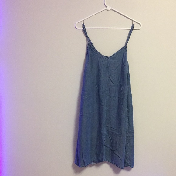 Women’s dress - Picture 1 of 1